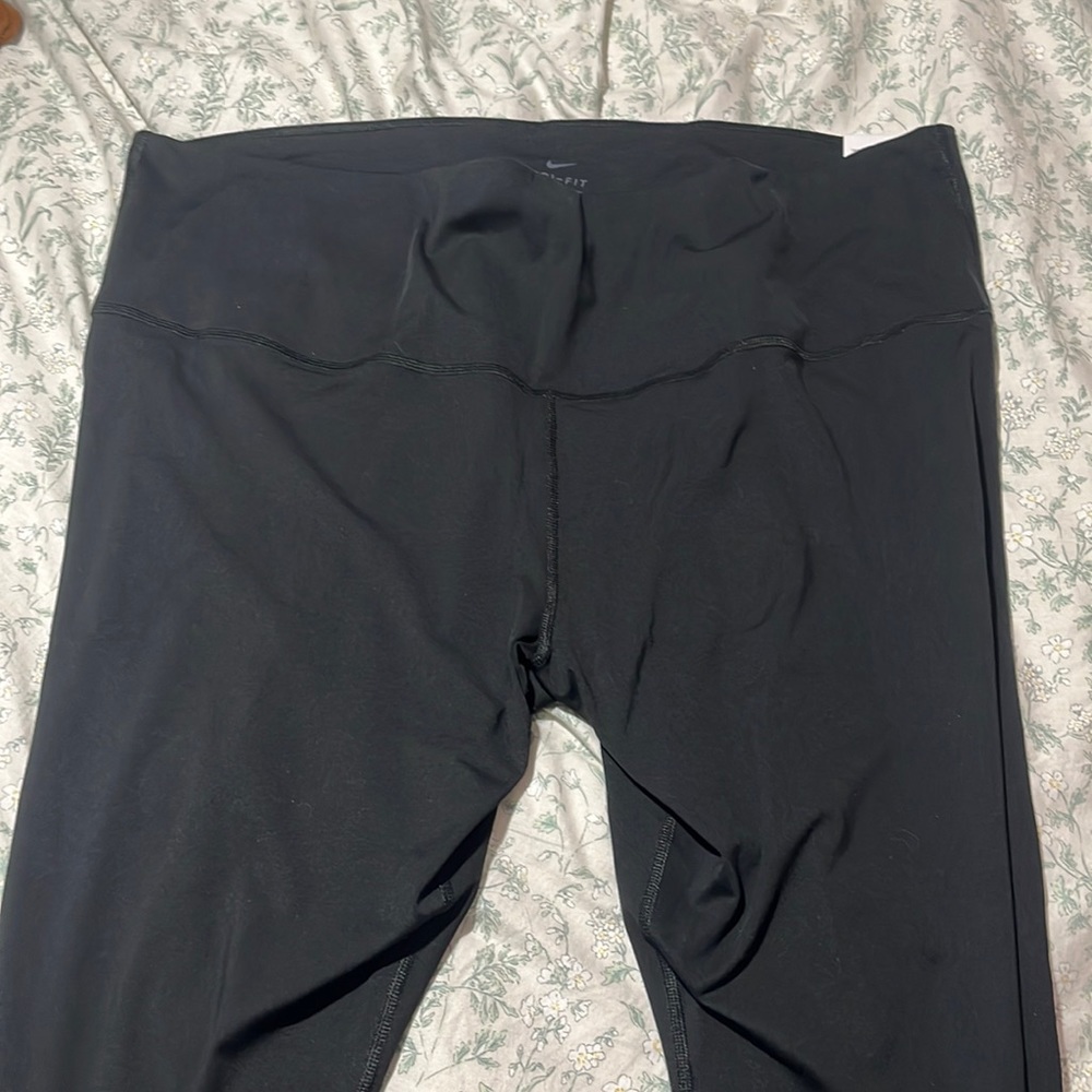 Nike yoga leggings